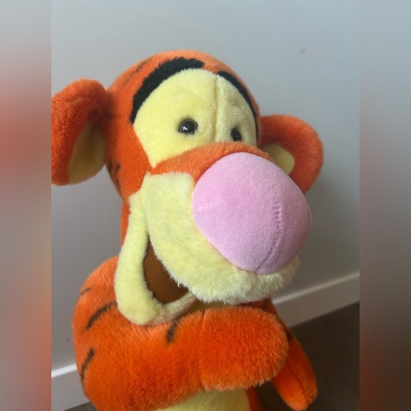 Vintage Disney 20” tigger plush - Picture 2 of 3